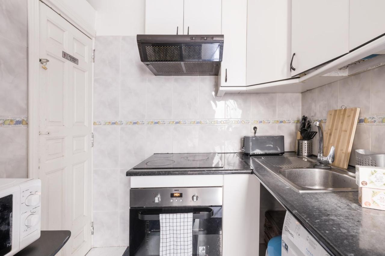 Comfy 4 Rooms Apt In The Heart Of Chueca Madrid Exterior photo